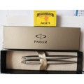 Genuine PARKER Silver Pen and Pencil set of 2- both still in Case-immaculate, fantastic bargain buy!