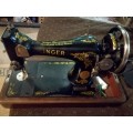 antique Singer sewing machine 100% working cond