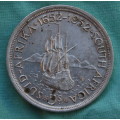 1652-1952 CROWN 5 SHILLINGS COIN FROM SOUTH AFRICA