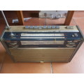 Vintage Philip's Silicon Transistorized FM Radio
