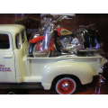 Maisto Diecast Model Car + Motorbike Chevy 3100 Pickup 1950 + Harley Davidson FLSTS Heritage Springe