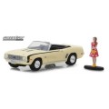 Greenlight Diecast Model Car Hobby Shop Chevy Chevrolet Camaro Conv 1969 + Woman figure 1/64 scale