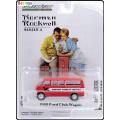 Greenlight Diecast Model Car Norman Rockwell Ford Club Wagon 1968 `Airport Express Shuttle`   1/64 s