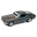 Johnny Lightning Diecast Model Car Barn Finds Ford Mustang GT Fastback 1968 + Resin barn diorama1/64
