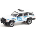Greenlight Diecast Model Car Hot Pursuit Police Jeep Cherokee 1997 `NYPD` New York City 1/64 scale
