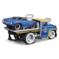Maisto Muscle Machines Diecast Model Car Transport Chevy Chevrolet C60 Flatbed 1966 + Chevelle SS 39
