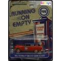 Greenlight Diecast Model Car Running on Empty Chevy Chevrolet One Fifty Sedan Delivery 1955 1/64 sca