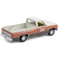 Greenlight Diecast Model Car Exclusive GMC Sierra Classic 1500 Pickup 1983 67th Indy 500 Official Ve
