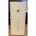 HUAWEI B618s-22d Router - Support 5G with excellent condition