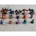 Skylanders Giants + Portal + 15 Figurines + Carry Bag - Nintendo Wii Game (PAL)