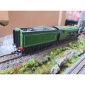 Hornby HO\OO Flying Scotsman LNER A1 Steam Locomotive with cab number 4472