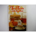 Tasty Treats with Rooibos - Hardcover