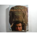 Don`t Look Behind You - Paperback - Peter Allison
