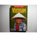 Insight Guides : Vietnam - Paperback - 1995