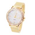 -***LADIES **FINE DETAILED CLASSY  ROMAN NUMERALS CRYSTAL ENCRUSTED  WATCH !!