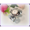 --***LADIES **  LOVELY CANSNOW **SILVER BANGLE **QUARTZ WATCH**