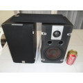 2 - (pair) Dali Lektor 2 bookself speakers very good condition postage is R100