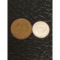 COLLECTION OF 2 UNION OF SOUTH AFRICA 1947 COINS (3D & 1/4D)