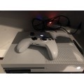 Xbox One 500gb with 2 Games