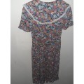 Vintage Truworths Floral Dress - Size 32