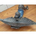 Beautiful Vintage Item - Baboon holding a dish - See pictures