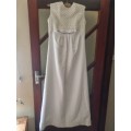 Beautiful Vintage Dress / Vintage Wedding Dress - Size Small