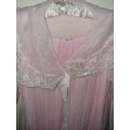 Beautiful Vintage Nighty / Night Gown - Size M