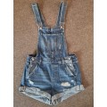 H&M Denim Jumpsuit / Dungaree - Size US6 - Should fit a SA Size 10