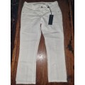 White Guess Capri Pants with zips - Size 27 - New