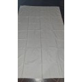 White Tablecloth with 4 Fabric Napkins