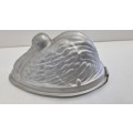 Vintage Duck Shaped Jelly Mould - England - 20cm x 12cm x 10cm