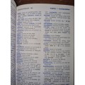 Collins Pocket French Dictionary in colour