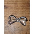 Vintage Bow shaped brooch