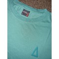 T-Shirt - Size L