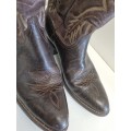 Vintage Leather Cowboy Boots - Wrangler - Size 10,5 - Made in USA - Lots of character