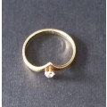 9k Wishbone Ring - Small finger.