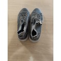 1 x pair of brown shoes new