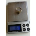9 ct gold ladies ring. 1.67 grams.