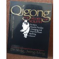 Qigong The Secret of Youth by Dr Yang, Jwing-Ming