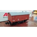 Arnold DB Goods Van - N Gauge