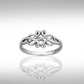 Celtic Knotwork Silver Ring SIZE 9 * in stock *