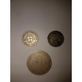 Silver coins 1945 shilling, 1940 three pence, 1943 3d
