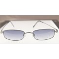 GUESS*** Branded Sunglasses - Matrix Look - R1 Start with NO Reserve