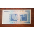 Zimbabwe 100 Trillion Dollar Banknotes serial number AA0640684 UNC  2008 issued