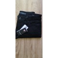 Original Guess Ladies Skinny Jeans - Guess Size 24 (SA Size 30) RETAIL R999 (Power Skinny Low)