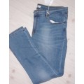 100% Original Guess Jeans - Mens Slim Straight Jeans Size : W38L34 (Retail R1299)