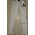 100% Original Guess Ladies Jeans- Size W32L34 RETAIL R999