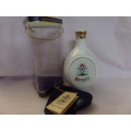 Very Rare John Haig Dimple 15 Year White and Gold Old Whisky Decanter Sealed and boxed 750 ml