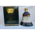 Bells Old Scotch Whisky - 750ml Christmas Decanter 1993 -Arthur Bell&Son  - Sealed and Full