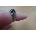 Stunning 925 Silver Ring with Blue Stone -  3.7 grams  - dim 20mm